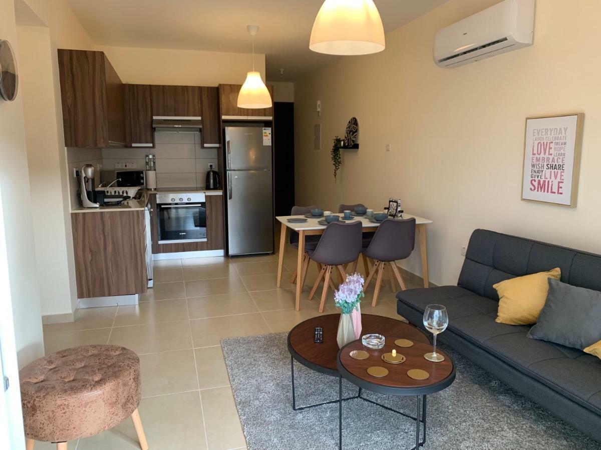 Mythical Sands New Luxury Apartment Paralimni Ngoại thất bức ảnh